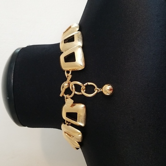 Gorgeous Anne Klein Statement Necklace - Picture 4 of 8